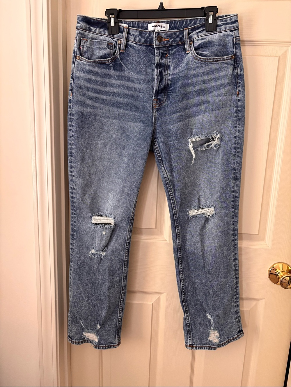 Vigoss Women’s Distressed Crop Straight Jeans